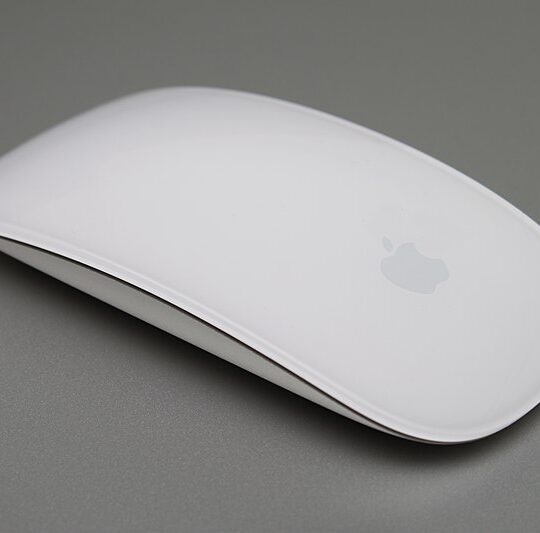 800px-Magic_Mouse